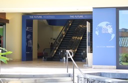 APEC 2011 Summit Display Escalator Gate4