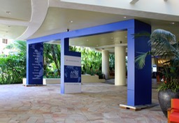 APEC 2011 Summit Display Front Gate3